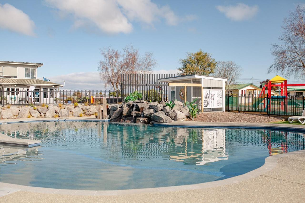 Taupo Top 10 Holiday Park Exterior foto